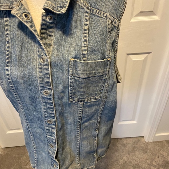 Women’s Chicos L Denim Vest - Picture 2 of 7
